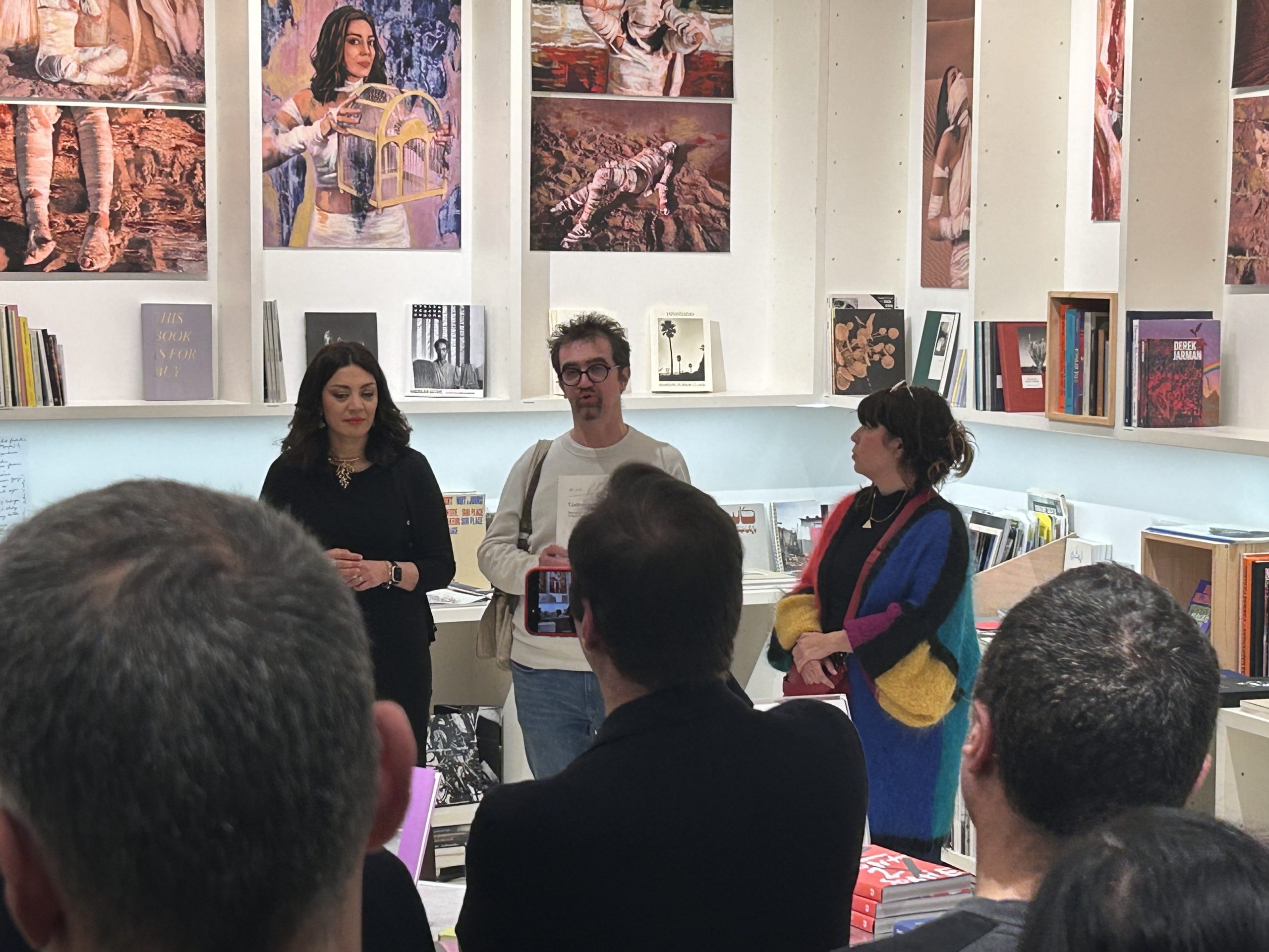 ✂️ Couturière à la Fondation Agnès b : naissance d’une revue interartistique